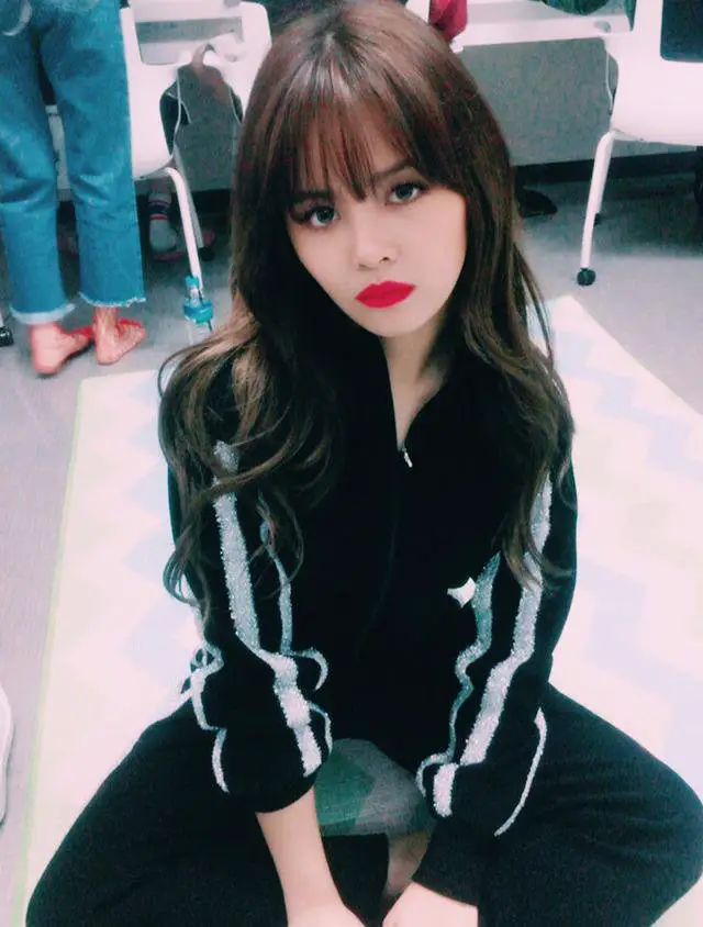 CLC : Sorn parle du stress de la vie d’idol et de la difficulté à