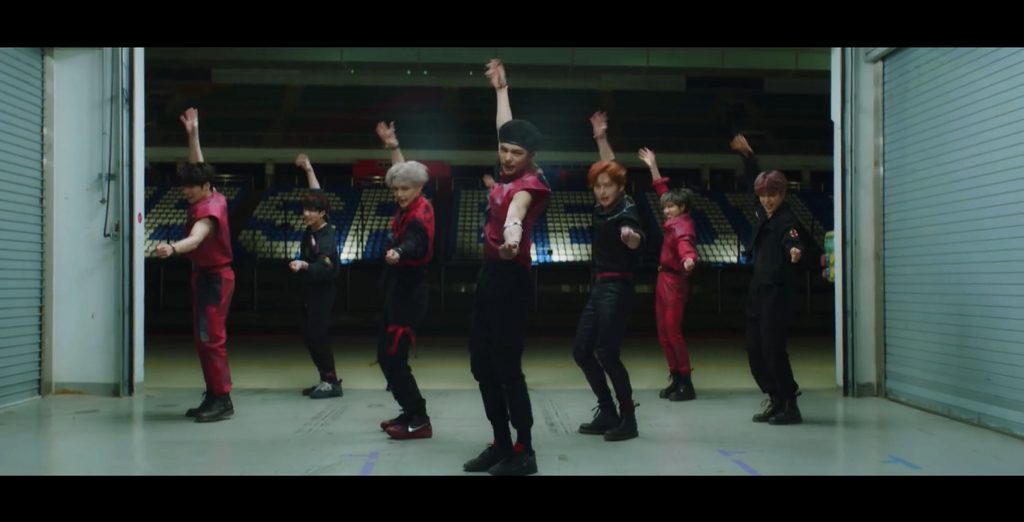 Stray Kids fait son comeback avec le MV de “神메뉴” – K-GEN