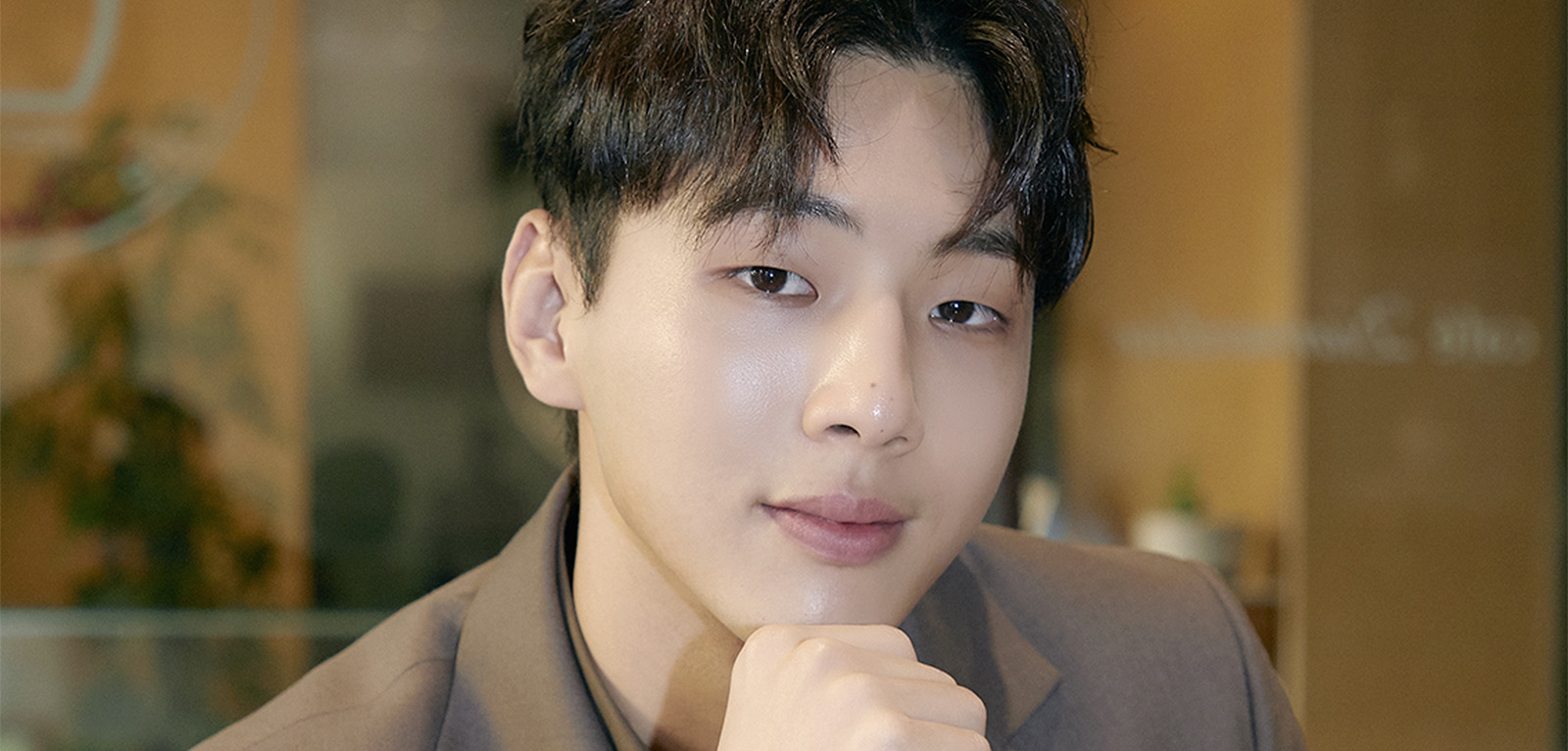 La compagnie de production de « River Where The Moon Rises » dénonce l'attitude  de KeyEast et attend toujours leur compensation suite à la controverse  entourant Ji Soo – K-GEN