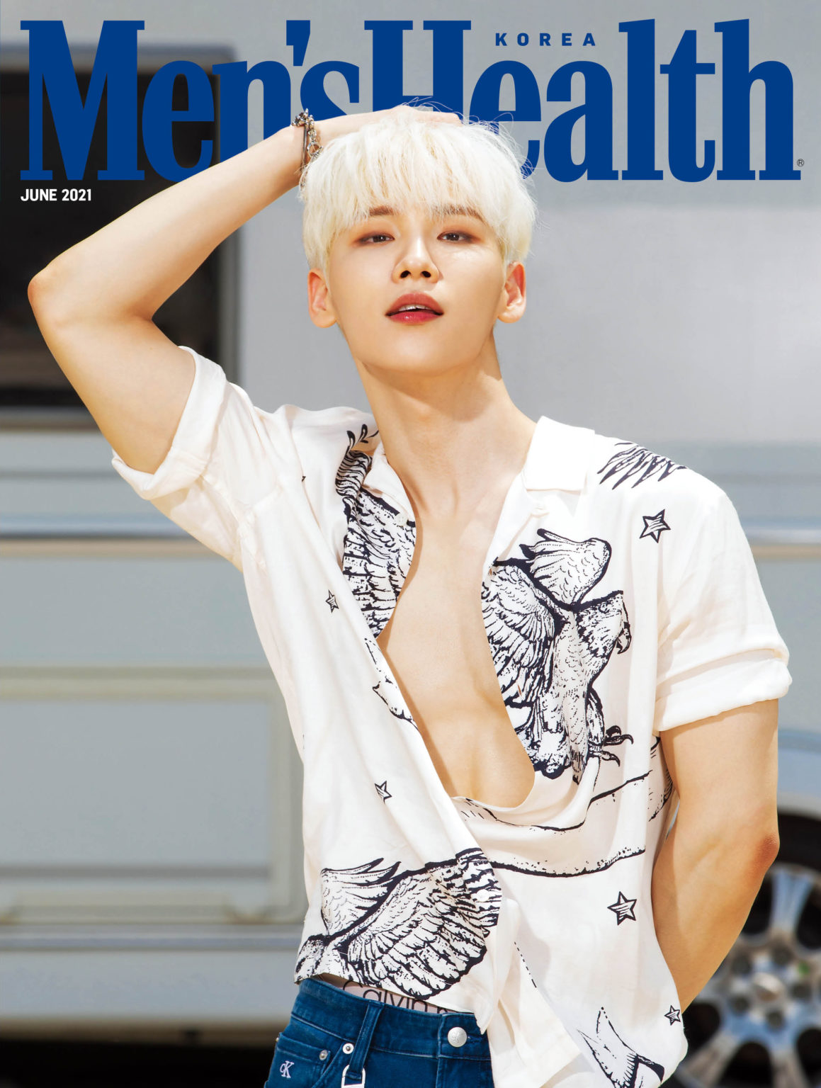 Jeon Woong (AB6IX) pose en couverture de Men’s Health – K-GEN