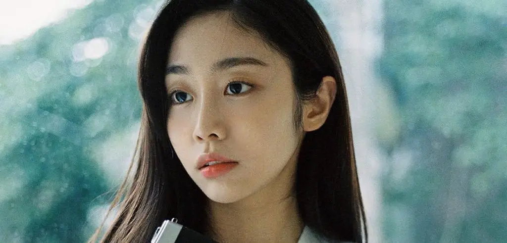 Seo Ji Soo (Lovelyz) signe chez Mystic Story KGEN