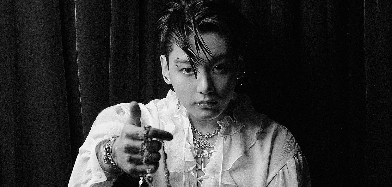 Jungkook (BTS) va performer lors de la cérémonie d’ouverture de la