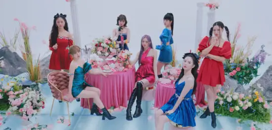 Cherry Bullet a fait son comeback avec le MV de « P.O.W! (Play On the ...