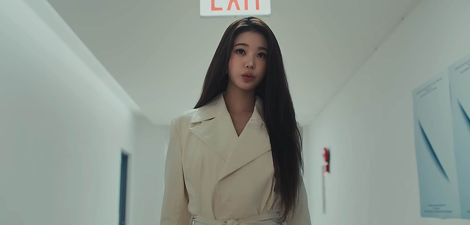 IVE : Jang Wonyoung attire tous les regards avec un teaser mystérieux