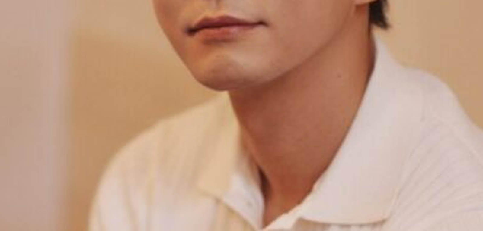 Un célèbre chanteur raconte avoir souffert de brûlures au 3ème degré lors d’un voyage en Thaïlande